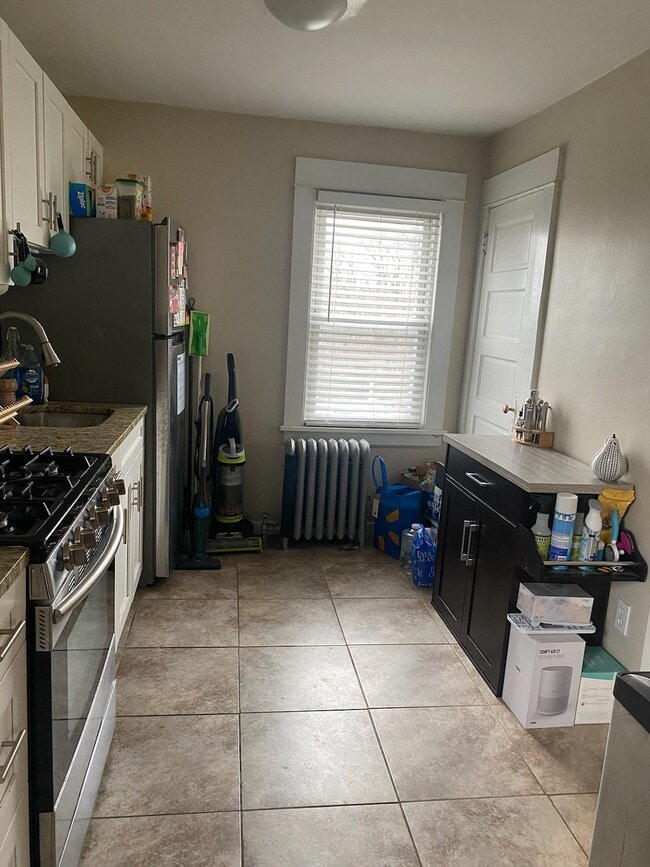 788 Broad Ave, Unit 2 in Ridgefield, NJ - Foto de edificio - Building Photo