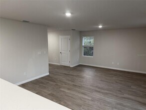 33 Wood Acre Ln in Palm Coast, FL - Building Photo - Building Photo