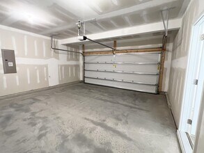 324 Highview Dr in Benson, NC - Building Photo - Building Photo