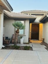 372 W Aster Dr in Chandler, AZ - Building Photo - Building Photo