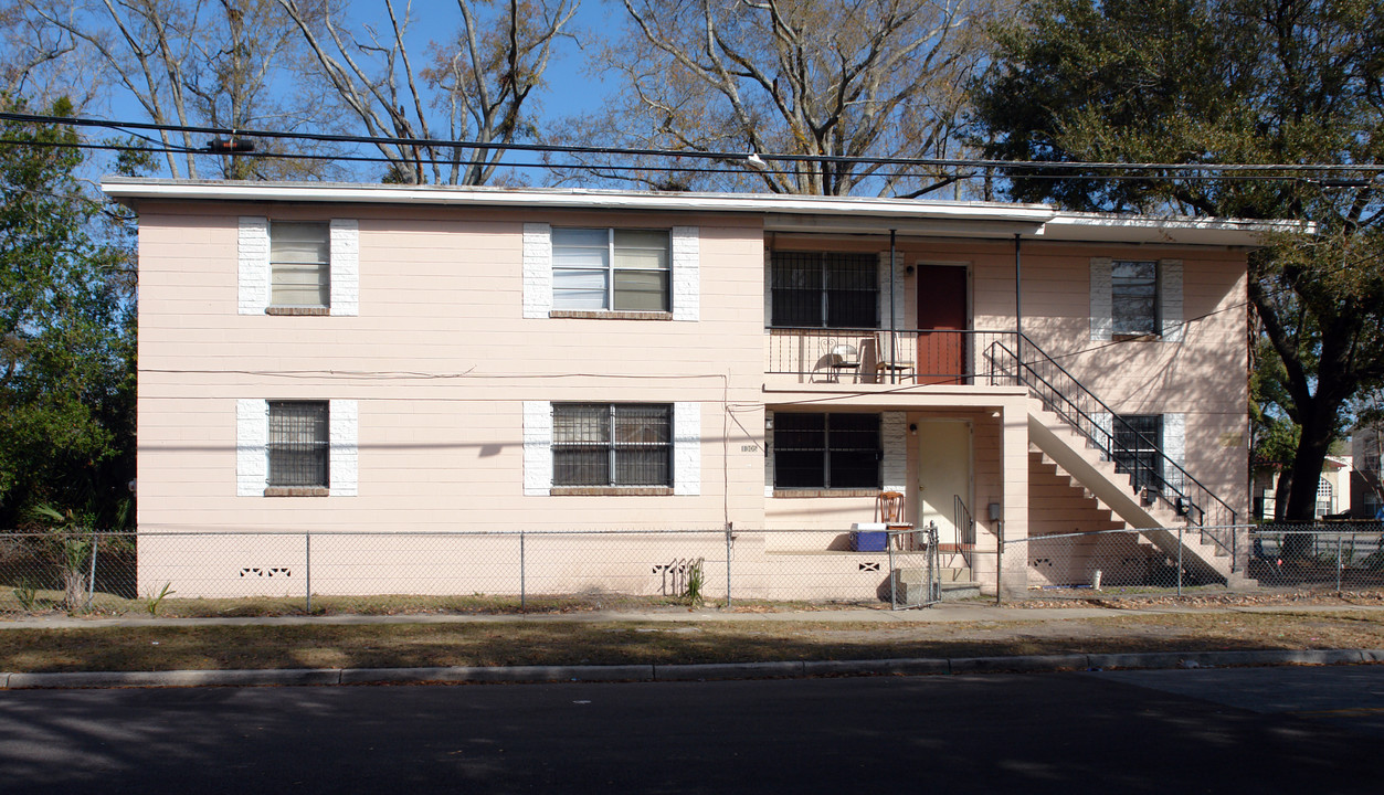 1305 6th St in Jacksonville, FL - Foto de edificio