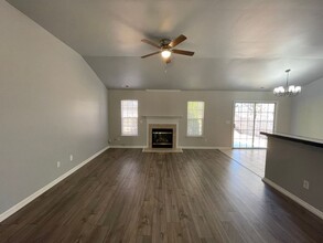 16200 Circlegreen Dr in Charlotte, NC - Building Photo - Building Photo
