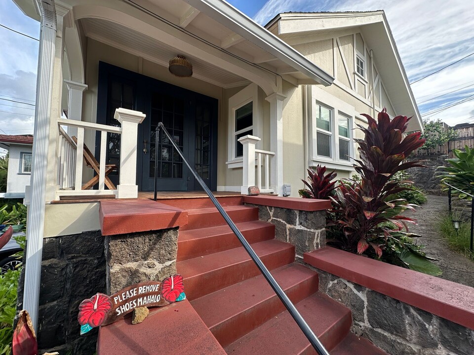 2114 Wilder Ave in Honolulu, HI - Building Photo