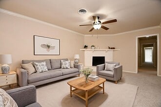 5814 Fairdale Ln in Houston, TX - Building Photo - Building Photo