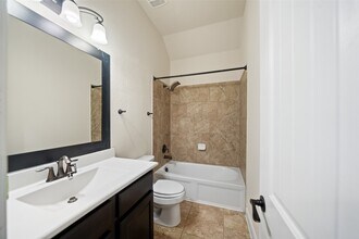 27330 Aspen Falls Ln in Fulshear, TX - Building Photo - Building Photo