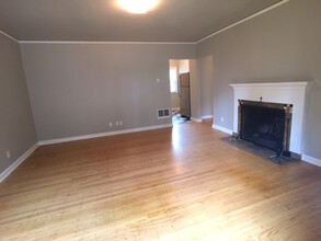 6345 N Albina Ave in Portland, OR - Building Photo - Building Photo