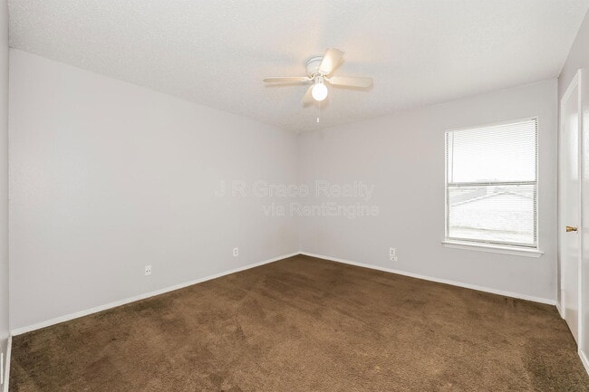 property at 5905 Shadydell Dr