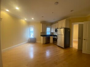 156 Magazine St, Unit 23 in Cambridge, MA - Building Photo - Building Photo