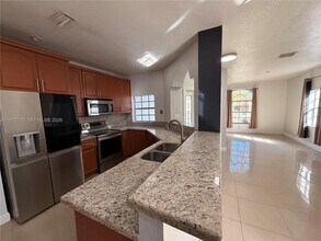 2804 NW 7th Ct in Fort Lauderdale, FL - Building Photo - Building Photo