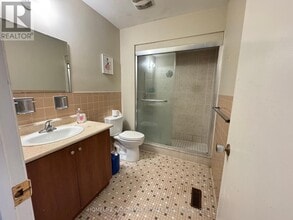 51 Navaho Dr in Toronto, ON - Building Photo - Building Photo