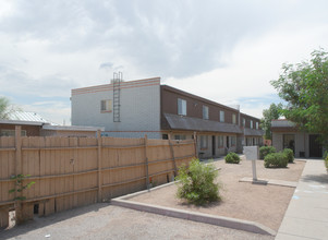 235 W Jacinto St in Tucson, AZ - Building Photo - Building Photo