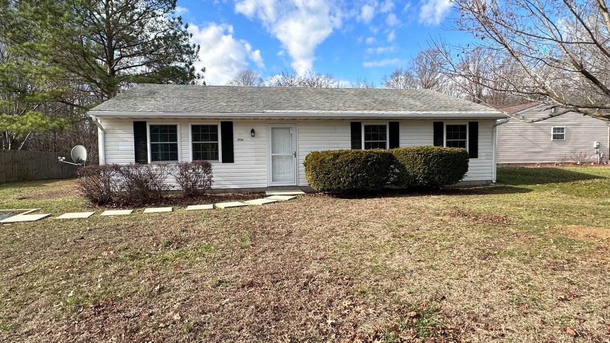 29284 Corbin Pkwy in Easton, MD - Building Photo