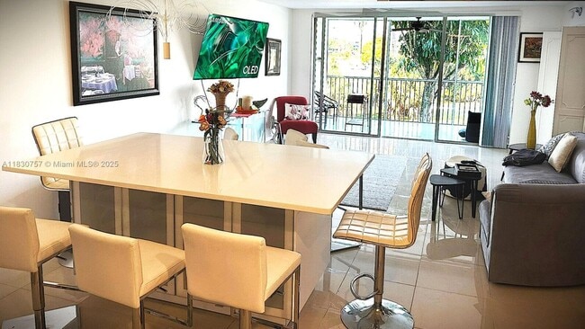 property at 3051 S Palm Aire Dr