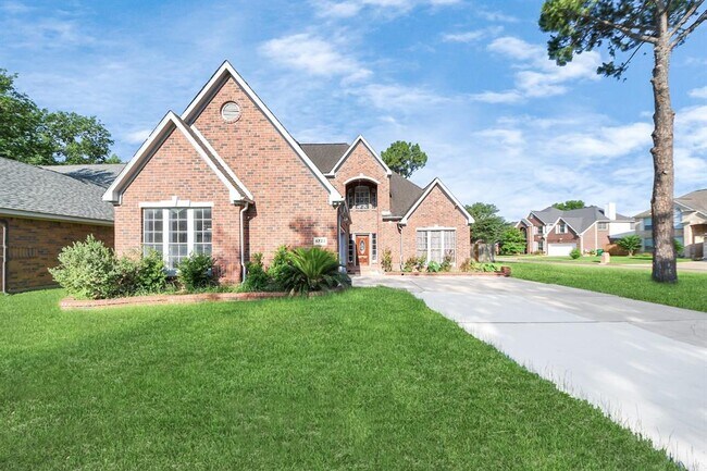 5723 Whitemills Dr in Houston, TX - Building Photo - Building Photo