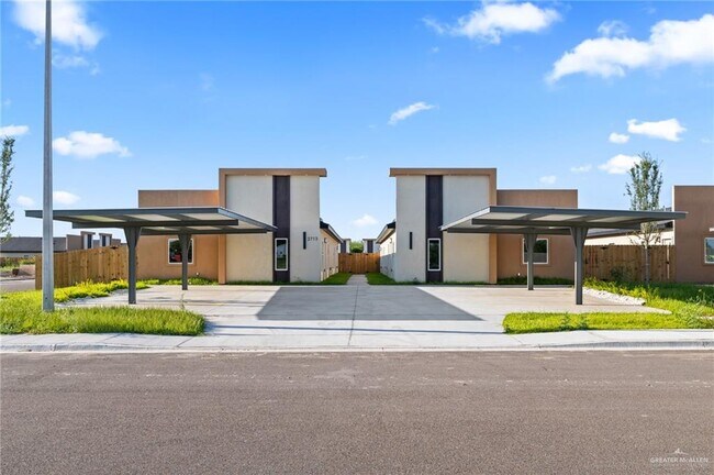 property at 16 Brookside Bend W St
