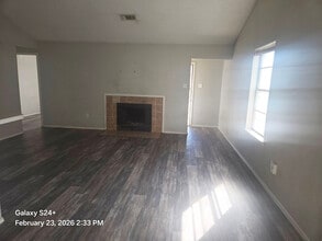 7530 Tiffany Meadows Ln in Fort Worth, TX - Foto de edificio - Building Photo