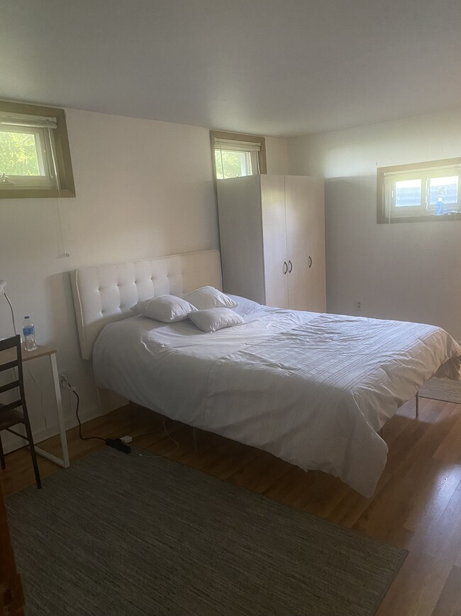 6256 Avanelle Dr, Unit 6256 Avanelle Dr