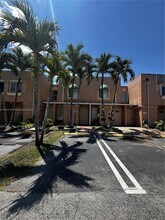 12452 NW 11th Ln in Miami, FL - Building Photo - Building Photo