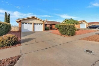11755 Trey Burton Dr in El Paso, TX - Building Photo - Building Photo