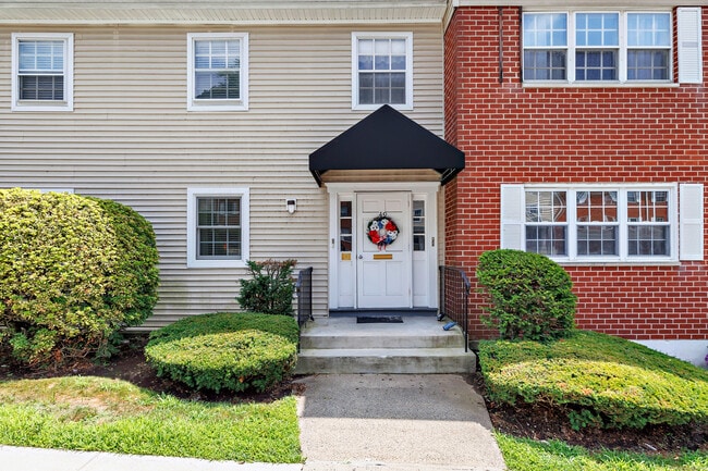 property at 50 Greenhouse Rd