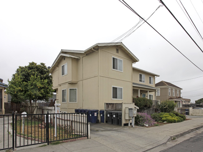 221-223 Ford St in Watsonville, CA - Building Photo - Building Photo