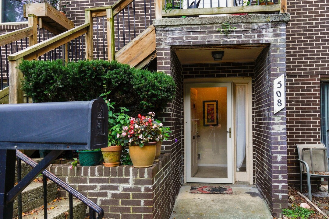 508 Nellies Cave Rd in Blacksburg, VA - Foto de edificio