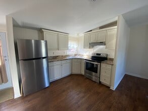 3029 Crittenden Dr in Navarre, FL - Building Photo - Building Photo