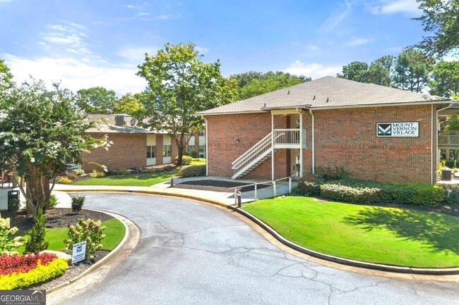 475 Mount Vernon Hwy NE