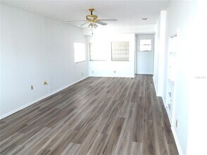 1556 Council Dr in Sun City Center, FL - Building Photo - Building Photo