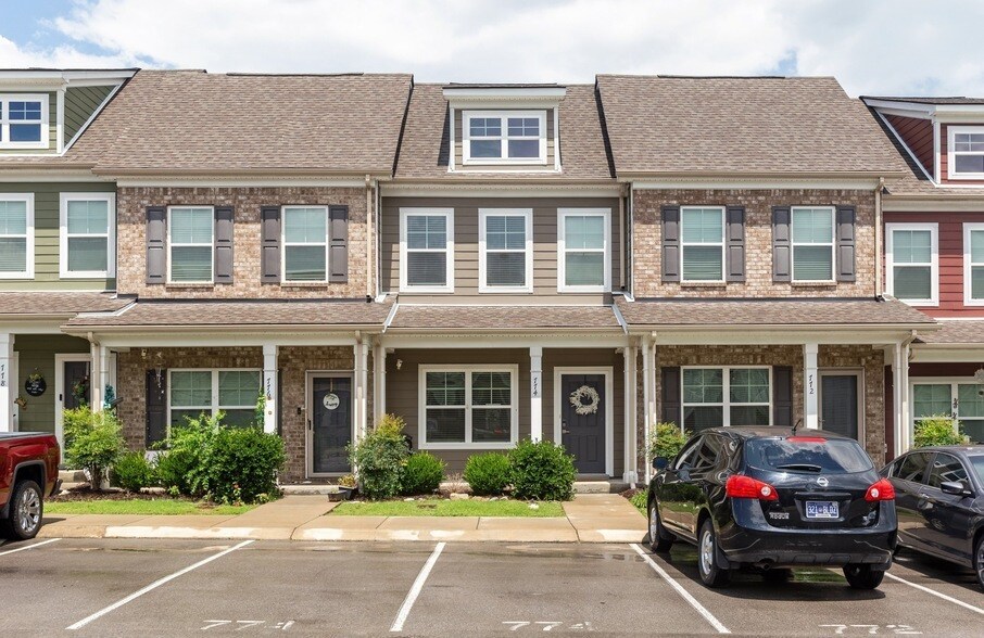 774 Bradburn Village Way in Nashville, TN - Building Photo