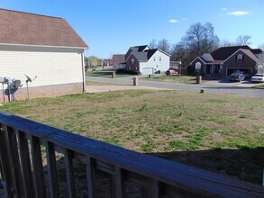 3900 Tyler Brown Dr in Clarksville, TN - Building Photo - Building Photo