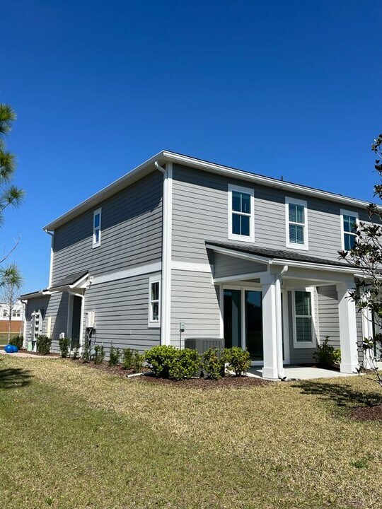 180 Brandon Lks Dr in St. Augustine, FL - Foto de edificio
