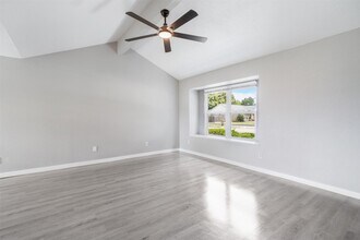 509 Landing Blvd in League City, TX - Building Photo - Building Photo