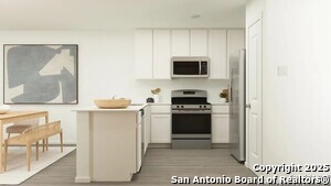 7633 Aston Peak in San Antonio, TX - Foto de edificio