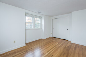 Wedgewood Common Apartments in Concord, MA - Building Photo - Building Photo