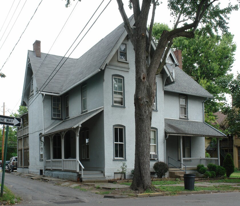 337 Center St in Williamsport, PA - Building Photo