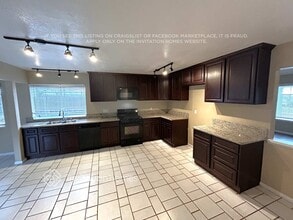 4091 Crestview Dr in Norco, CA - Foto de edificio - Building Photo