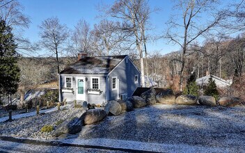 20 Seminole Trail in East Hampton, CT - Building Photo - Building Photo