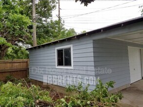 1096 Corwin Ave in Hamilton, OH - Building Photo - Building Photo