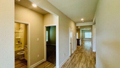 15593 Arran Wy in Biloxi, MS - Building Photo - Building Photo