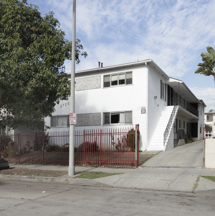 5723 Virginia Ave in Los Angeles, CA - Building Photo