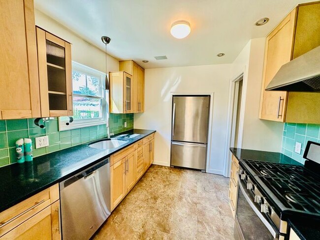 470 W Pueblo St in Reno, NV - Building Photo - Building Photo