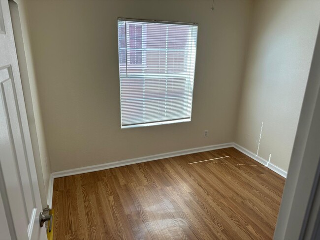 2308 Rangeview Dr in Rosamond, CA - Foto de edificio - Building Photo