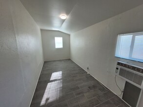 383 S 7th Ave-Unit -381 in Yuma, AZ - Building Photo - Building Photo