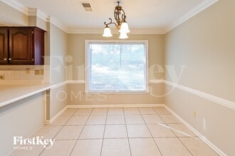 8661 Beckenham Dr in Memphis, TN - Foto de edificio - Building Photo