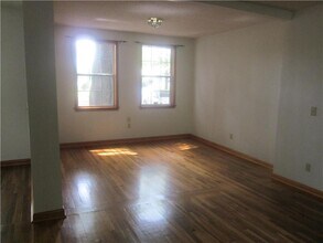 1112 Dean Forest Rd in Savannah, GA - Building Photo - Building Photo