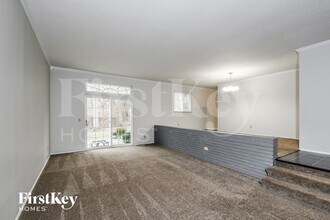 612 Morewood Ct in Ballwin, MO - Building Photo - Building Photo