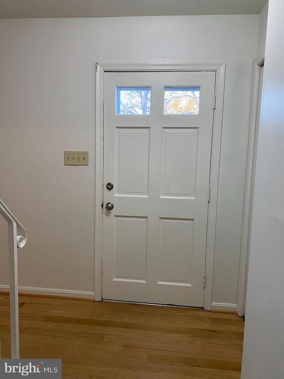 property at 6802 Dina Leigh Ct