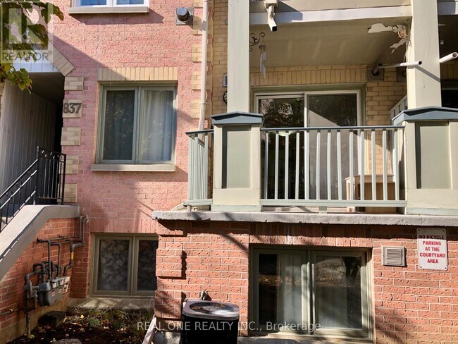 75 Weldrick Rd E in Richmond Hill, ON - Building Photo - Building Photo