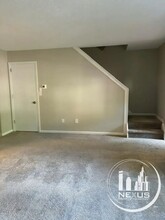 101 Hazel St, Unit B9 in New Haven, CT - Foto de edificio - Building Photo